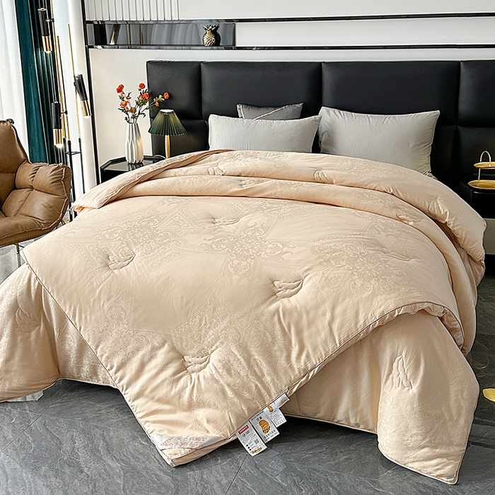 91家纺网 家纺一手货源 找家纺 欧夏家纺 2025秋冬新款长绒棉提花大豆被子母被拉链款二合一被子被芯 香槟色