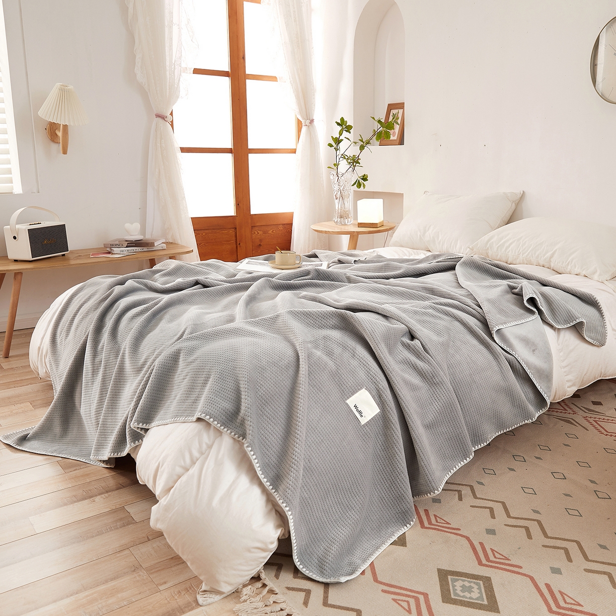 91家纺网 家纺一手货源 找家纺 莱家富 2026新款500克加厚A类华夫格牛奶绒双面毛毯轻奢休闲盖毯子多尺寸多功能午睡办 都市灰