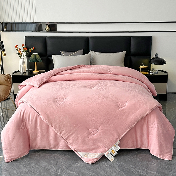 91家纺网 家纺一手货源 找家纺 欧夏家纺 2025秋冬新款长绒棉提花大豆被子母被拉链款二合一被子被芯 胭脂粉