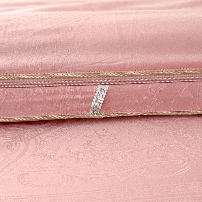 91家纺网 家纺一手货源 找家纺 欧夏家纺 2025秋冬新款长绒棉提花大豆被子母被拉链款二合一被子被芯 胭脂粉