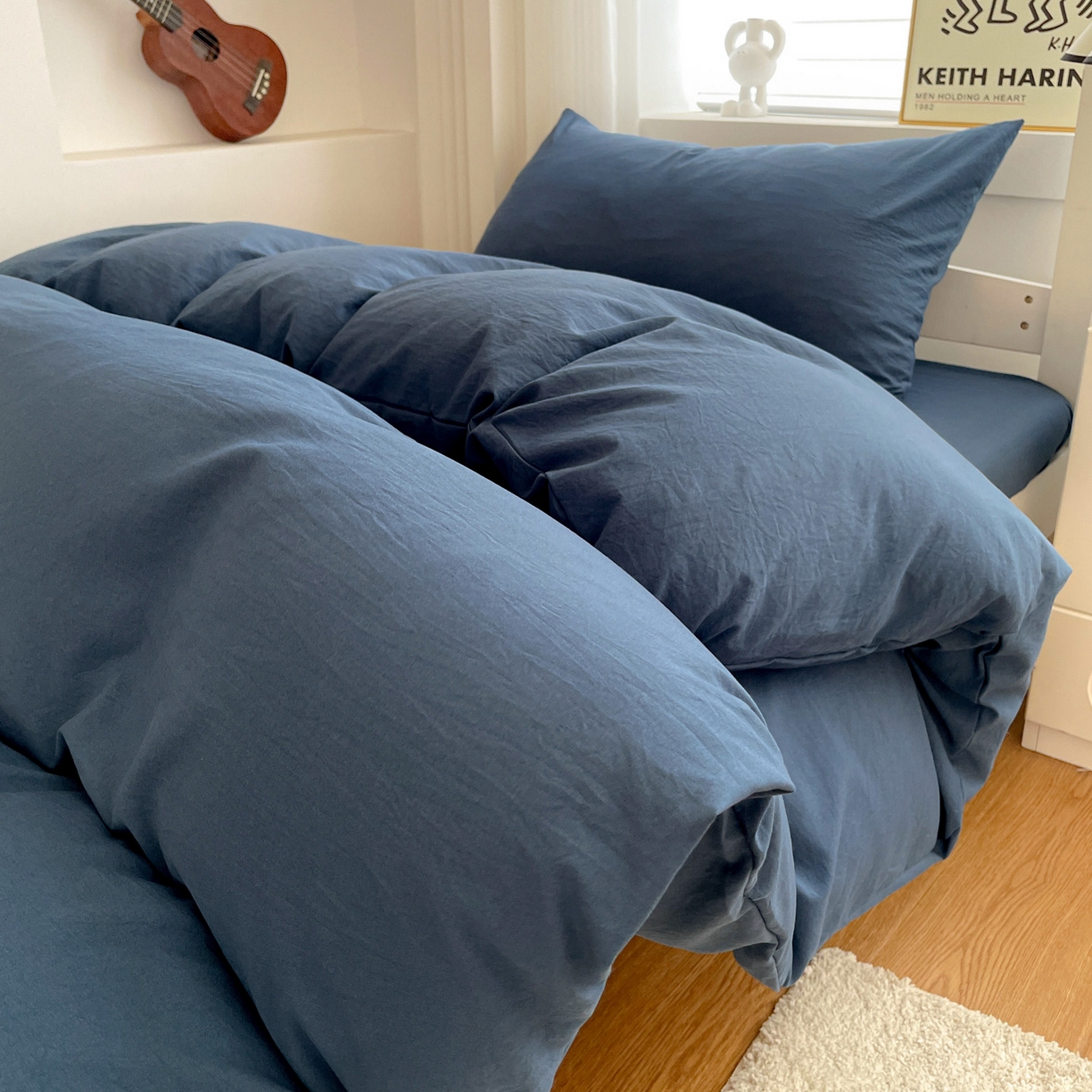 91家纺网 家纺一手货源 找家纺 纽缦家纺 2025新款纯色水洗亲柔棉三件套宿舍三件套上下铺三件套 宝石蓝