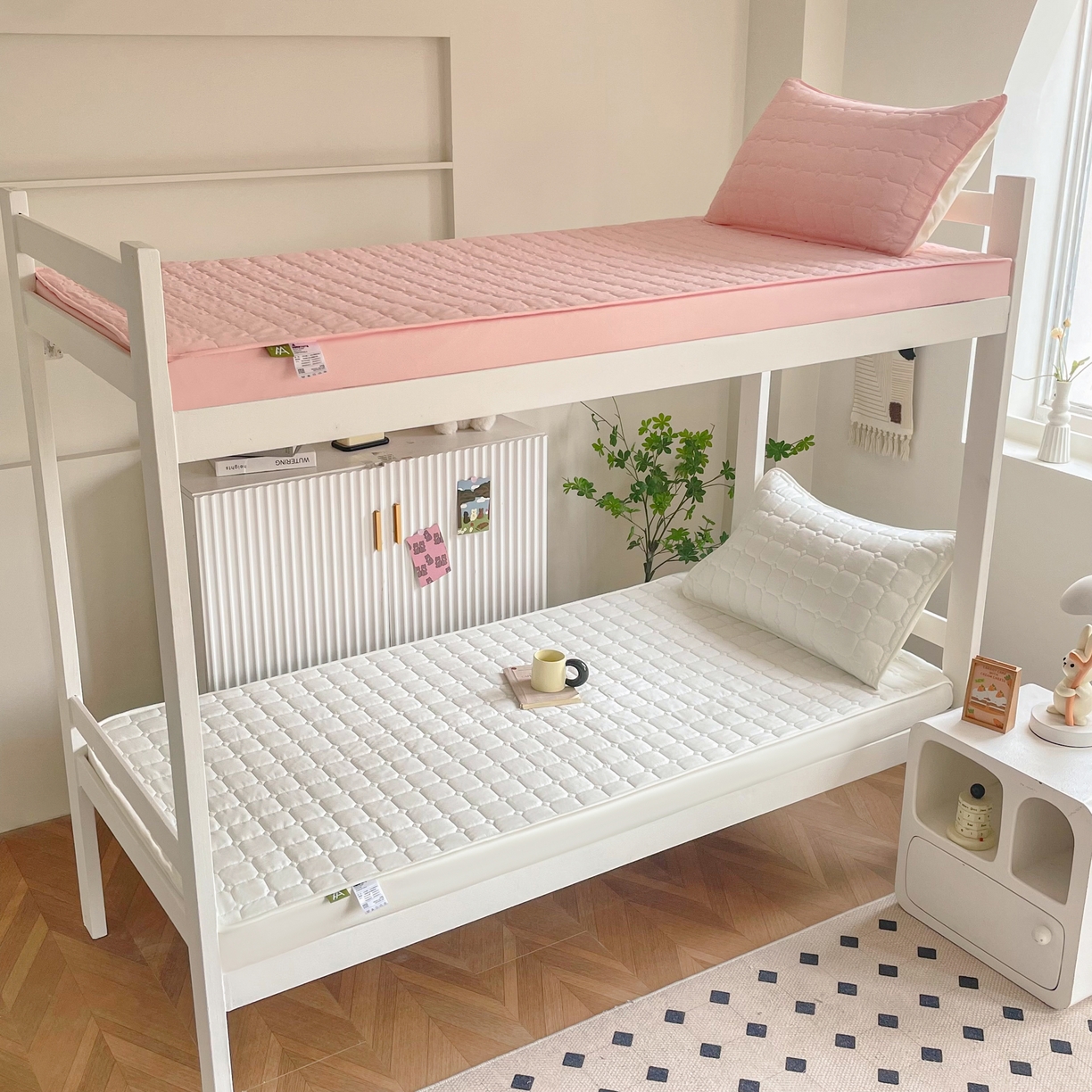 91家纺网 家纺一手货源 找家纺 （总）锦眠床笠 2025新款亲肤面包格夹棉床笠-学生图