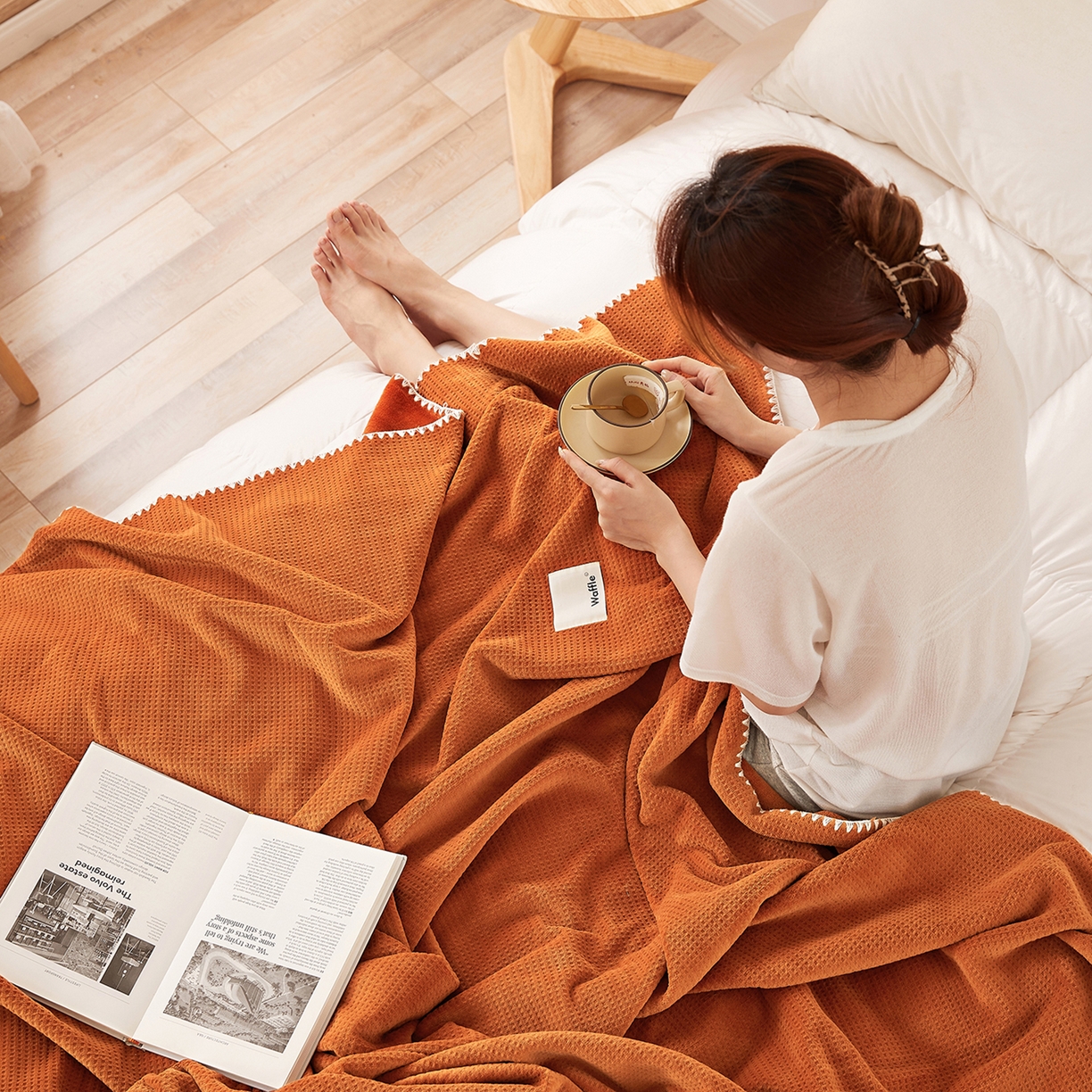 91家纺网 家纺一手货源 找家纺 莱家富 2026新款500克加厚A类华夫格牛奶绒双面毛毯轻奢休闲盖毯子多尺寸多功能午睡办 焦糖