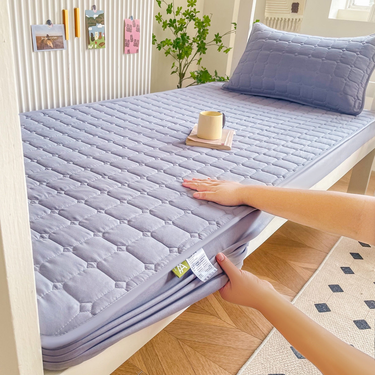 91家纺网 家纺一手货源 找家纺 锦眠床笠 2025新款亲肤面包格夹棉床笠-学生图 面包格-灰