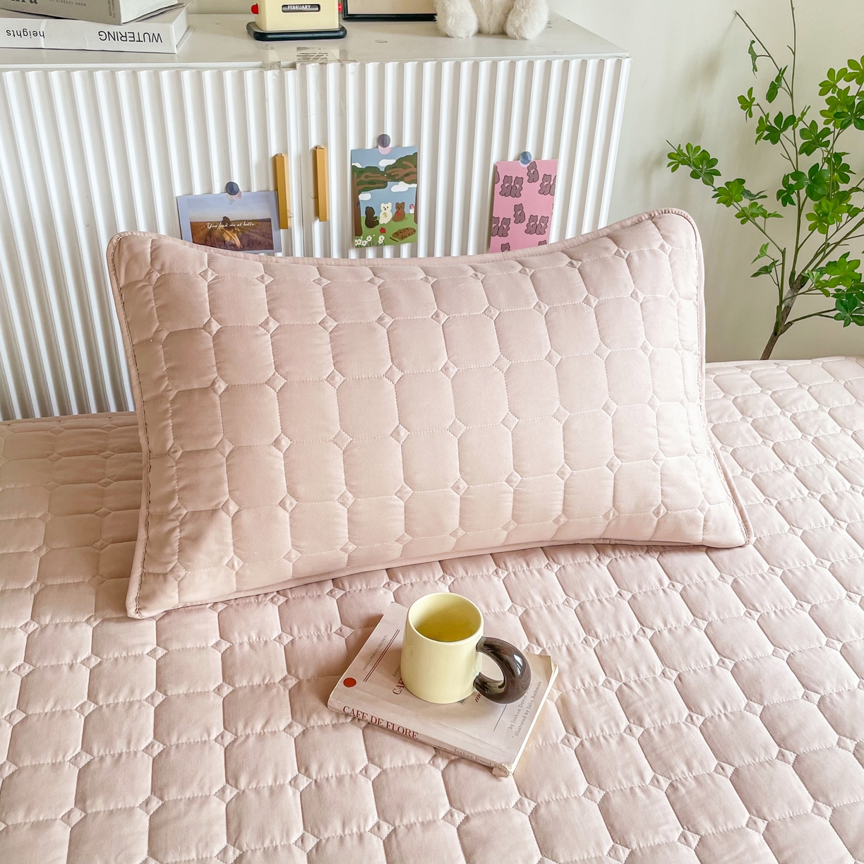 91家纺网 家纺一手货源 找家纺 锦眠床笠 2025新款亲肤面包格夹棉床笠-学生图 面包格-卡其