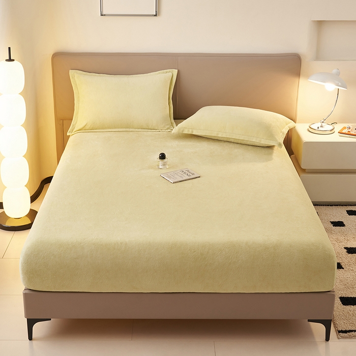 91家纺网 家纺一手货源 找家纺 简爱 2025新款纯色牛奶绒单床笠 橄榄绿