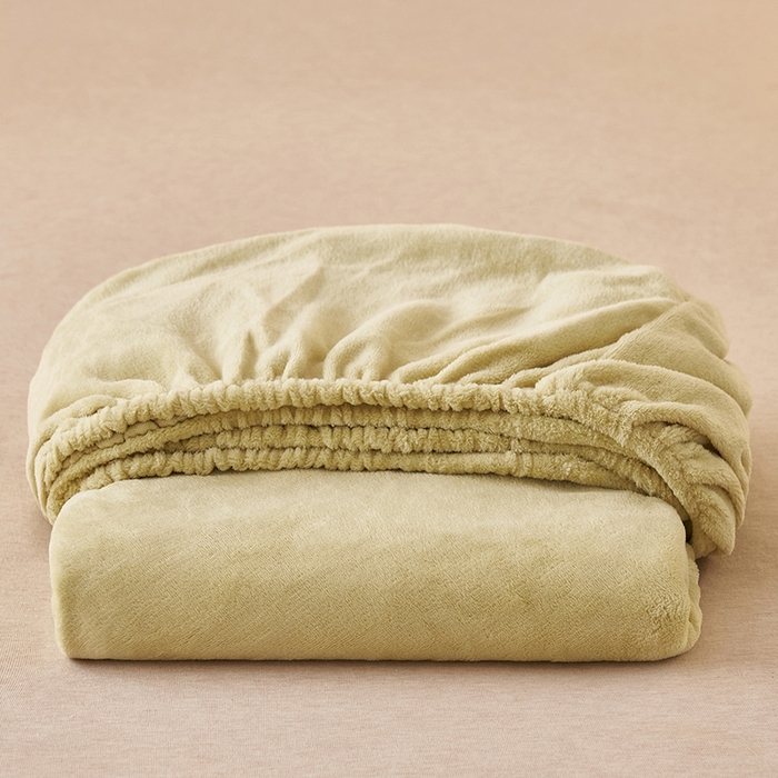 91家纺网 家纺一手货源 找家纺 简爱 2025新款纯色牛奶绒单床笠 橄榄绿