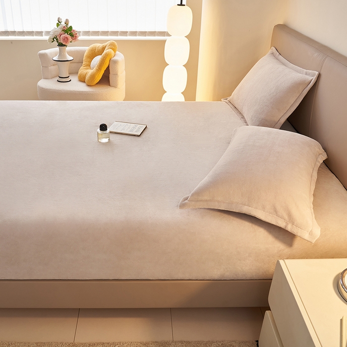 91家纺网 家纺一手货源 找家纺 简爱 2025新款纯色牛奶绒单床笠 灰色