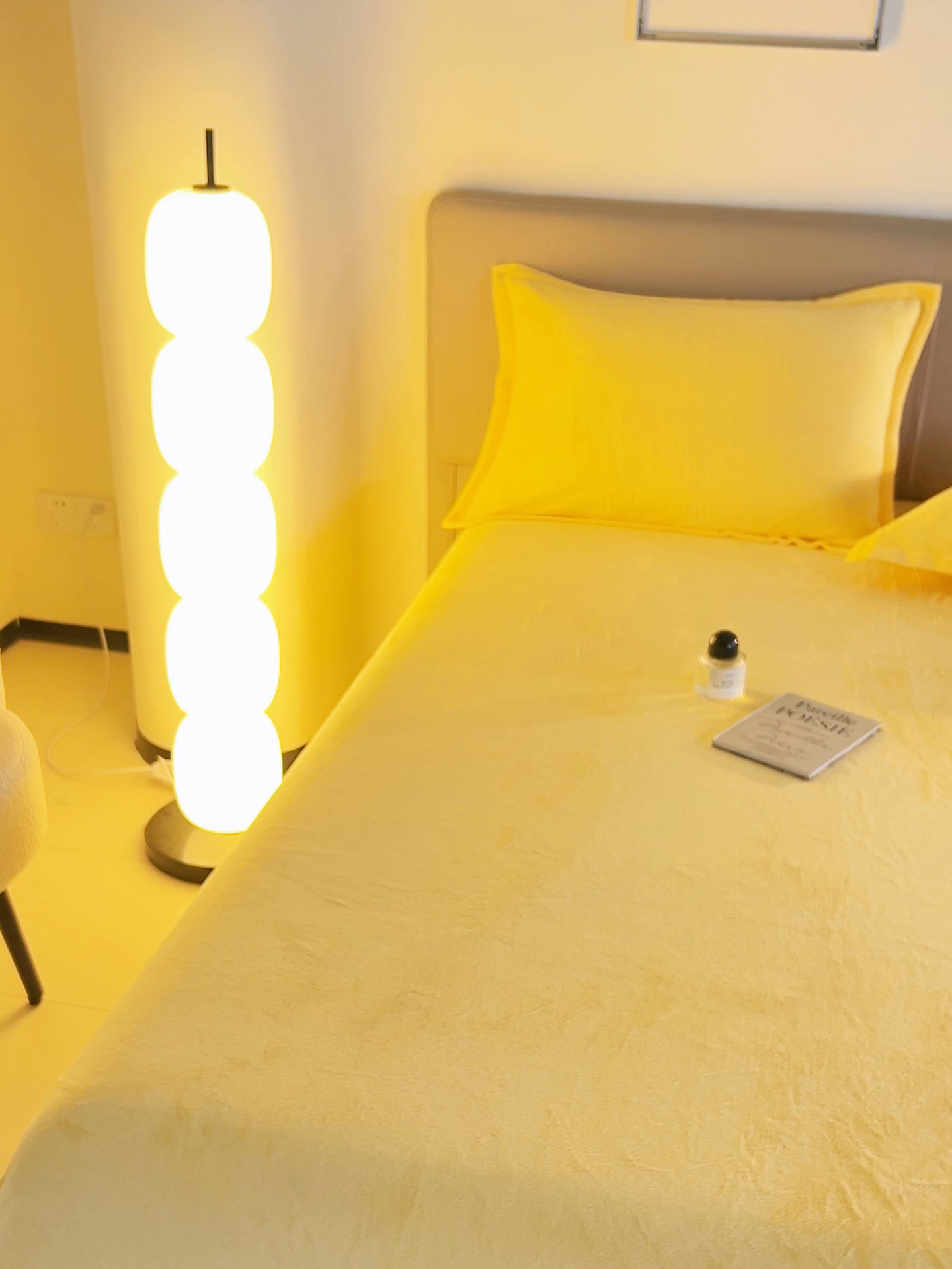 91家纺网 家纺一手货源 找家纺 简爱 2025新款纯色牛奶绒单床笠 柠檬黄