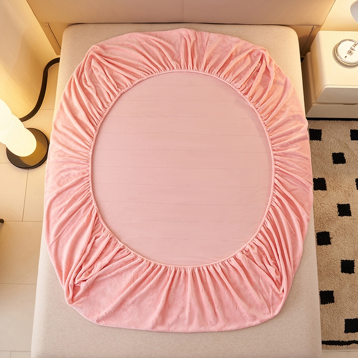 91家纺网 家纺一手货源 找家纺 简爱 2025新款纯色牛奶绒单床笠 樱花粉