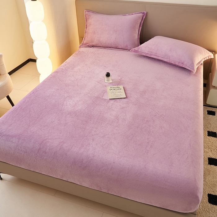 91家纺网 家纺一手货源 找家纺 简爱 2025新款纯色牛奶绒单床笠 优雅紫