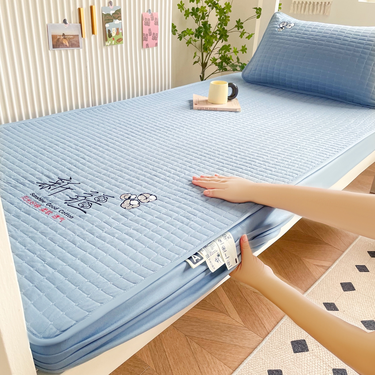 91家纺网 家纺一手货源 找家纺 锦眠床笠 2025新款刺绣床笠-学生图 海洋蓝