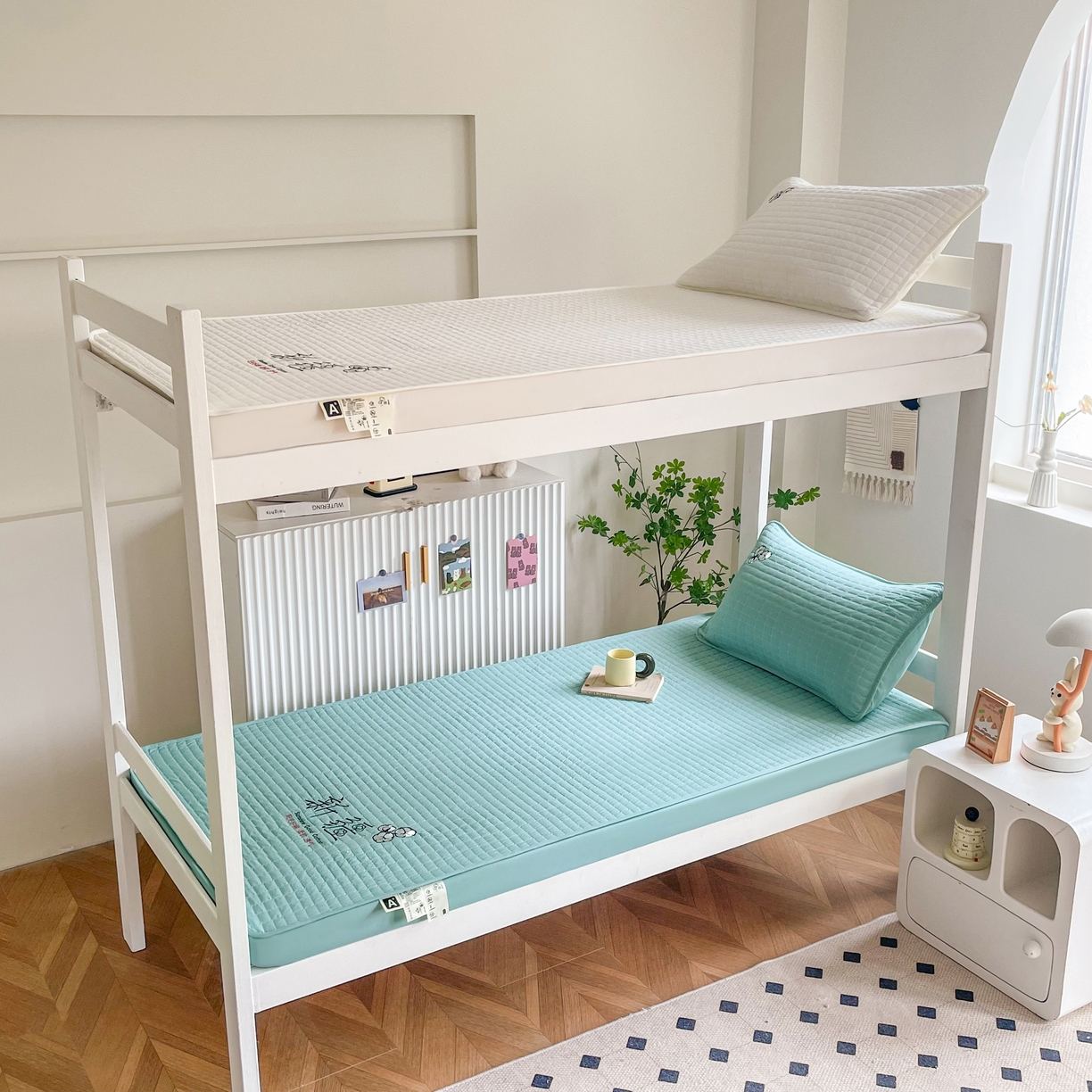 91家纺网 家纺一手货源 找家纺 锦眠床笠 2025新款刺绣床笠-学生图 青春绿