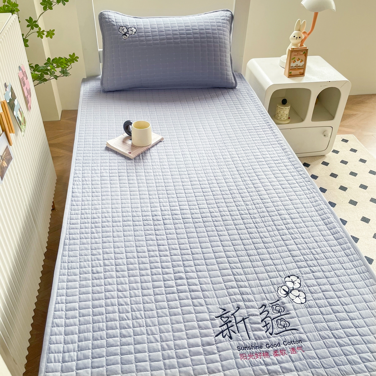 91家纺网 家纺一手货源 找家纺 锦眠床笠 2025新款刺绣床笠-学生图 星空灰