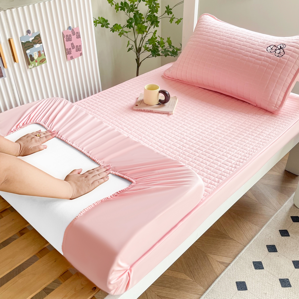 91家纺网 家纺一手货源 找家纺 锦眠床笠 2025新款刺绣床笠-学生图 樱花粉