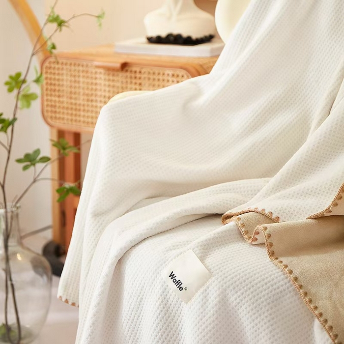 莱家富 2026新款500克加厚A类华夫格牛奶绒双面毛毯轻奢休闲盖毯子多尺寸多功能午睡办 奶白