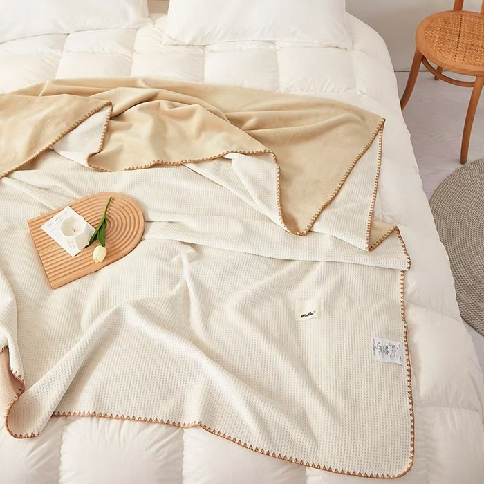 91家纺网 家纺一手货源 找家纺 莱家富 2026新款500克加厚A类华夫格牛奶绒双面毛毯轻奢休闲盖毯子多尺寸多功能午睡办 奶白