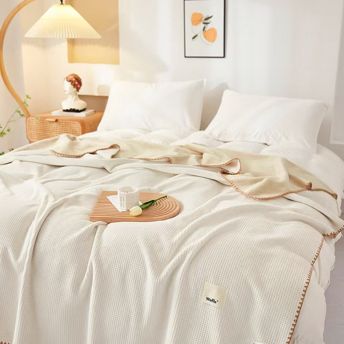 91家纺网 家纺一手货源 找家纺 莱家富 2026新款500克加厚A类华夫格牛奶绒双面毛毯轻奢休闲盖毯子多尺寸多功能午睡办 奶白