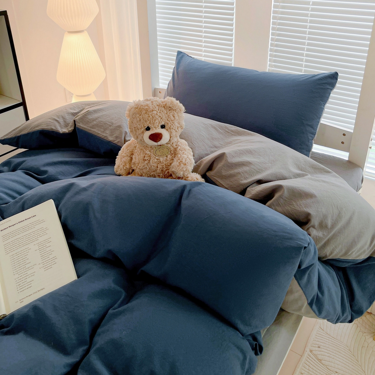 91家纺网 家纺一手货源 找家纺 纽缦家纺 2025新款纯色双拼水洗亲柔棉三件套宿舍三件套上下铺三件套 纯色双拼-宝蓝浅灰