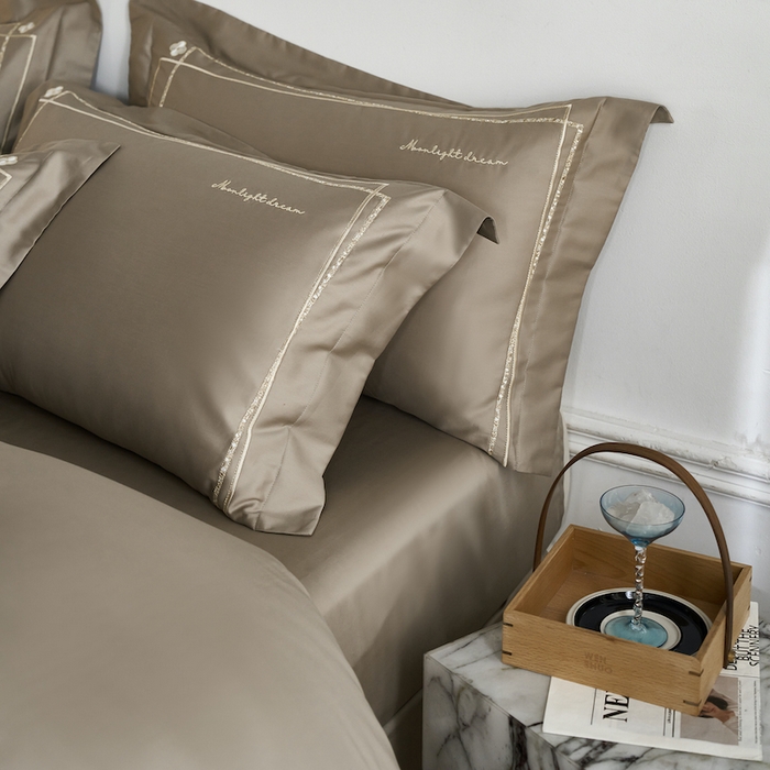 91家纺网 家纺一手货源 找家纺 （总）千朵森 2025新款长绒棉纯棉轻奢款大版刺绣四件套-那拉提系列