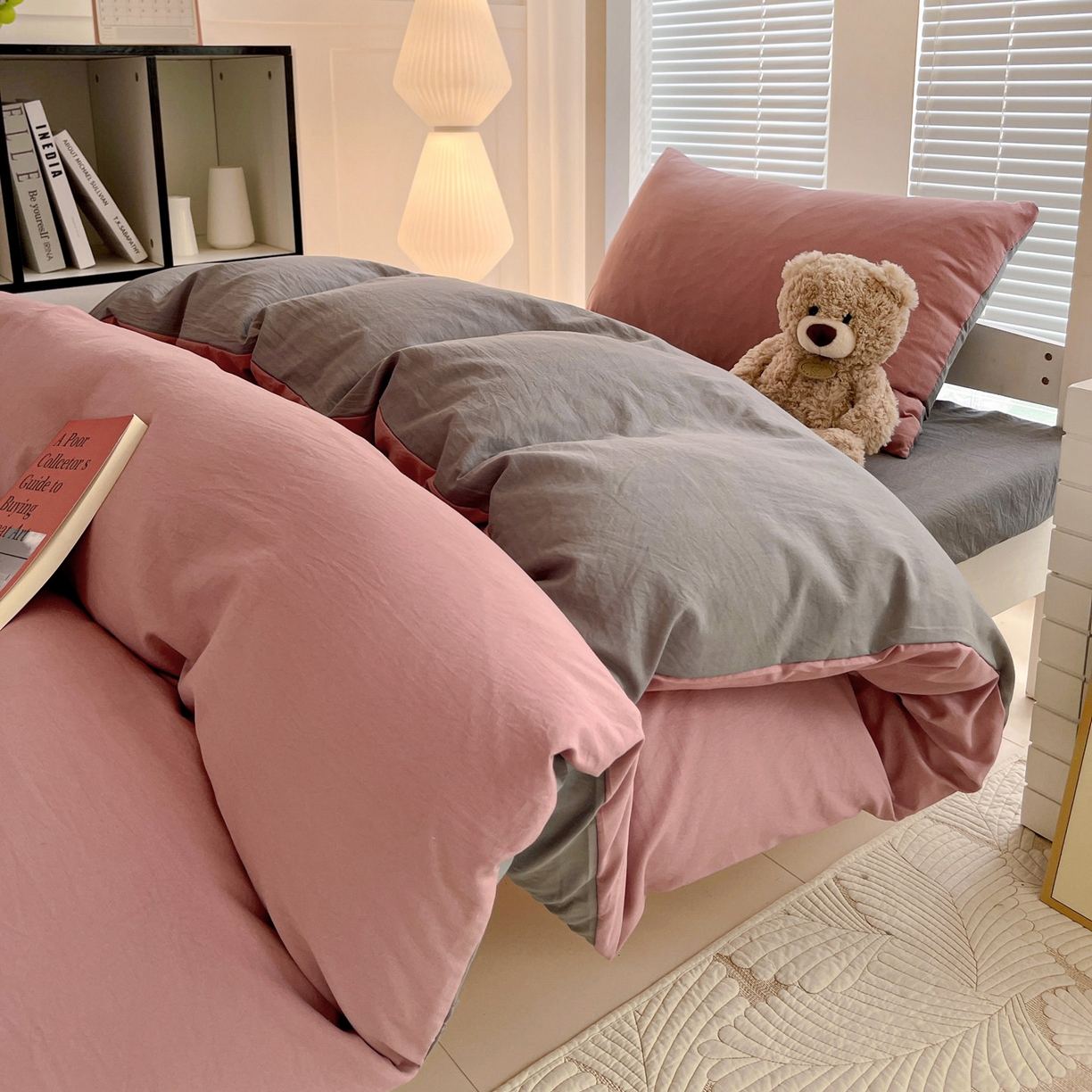 91家纺网 家纺一手货源 找家纺 纽缦家纺 2025新款纯色双拼水洗亲柔棉三件套宿舍三件套上下铺三件套 纯色双拼-豆沙浅灰