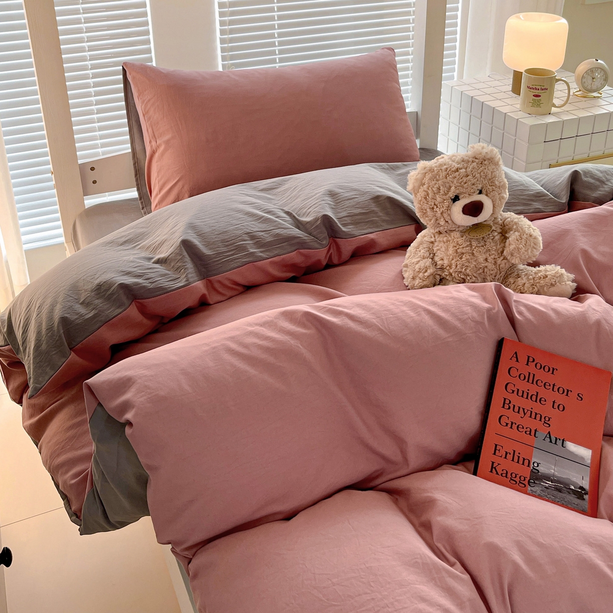 91家纺网 家纺一手货源 找家纺 纽缦家纺 2025新款纯色双拼水洗亲柔棉三件套宿舍三件套上下铺三件套 纯色双拼-豆沙浅灰