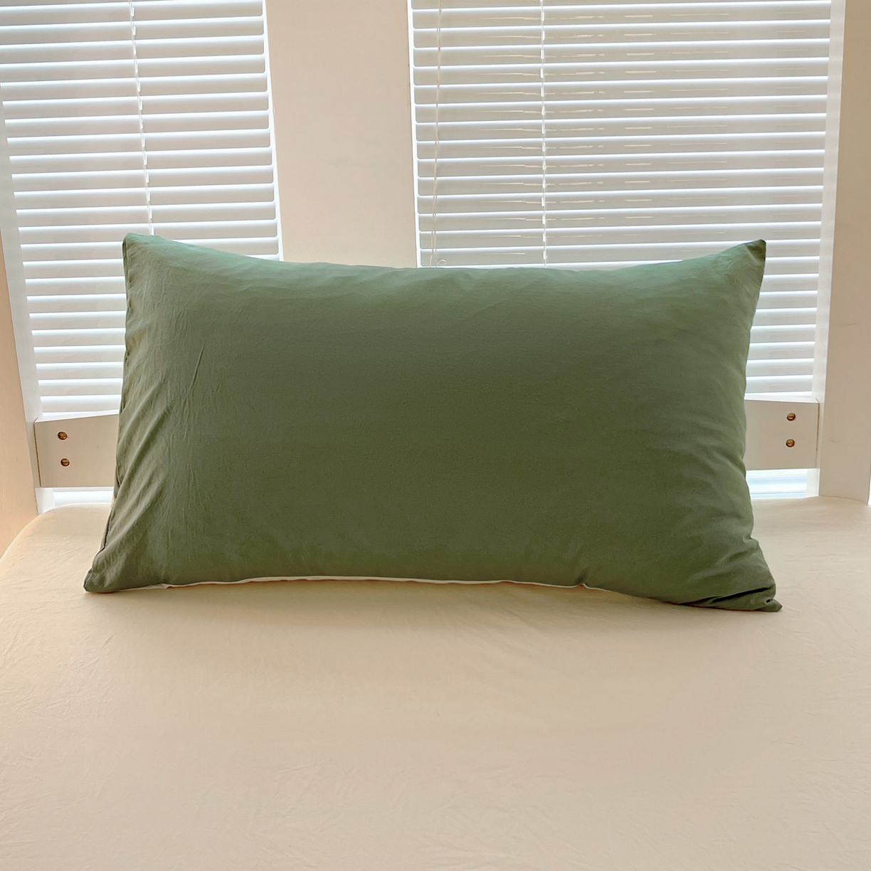 91家纺网 家纺一手货源 找家纺 纽缦家纺 2025新款纯色双拼水洗亲柔棉三件套宿舍三件套上下铺三件套 纯色双拼-蓝绿米