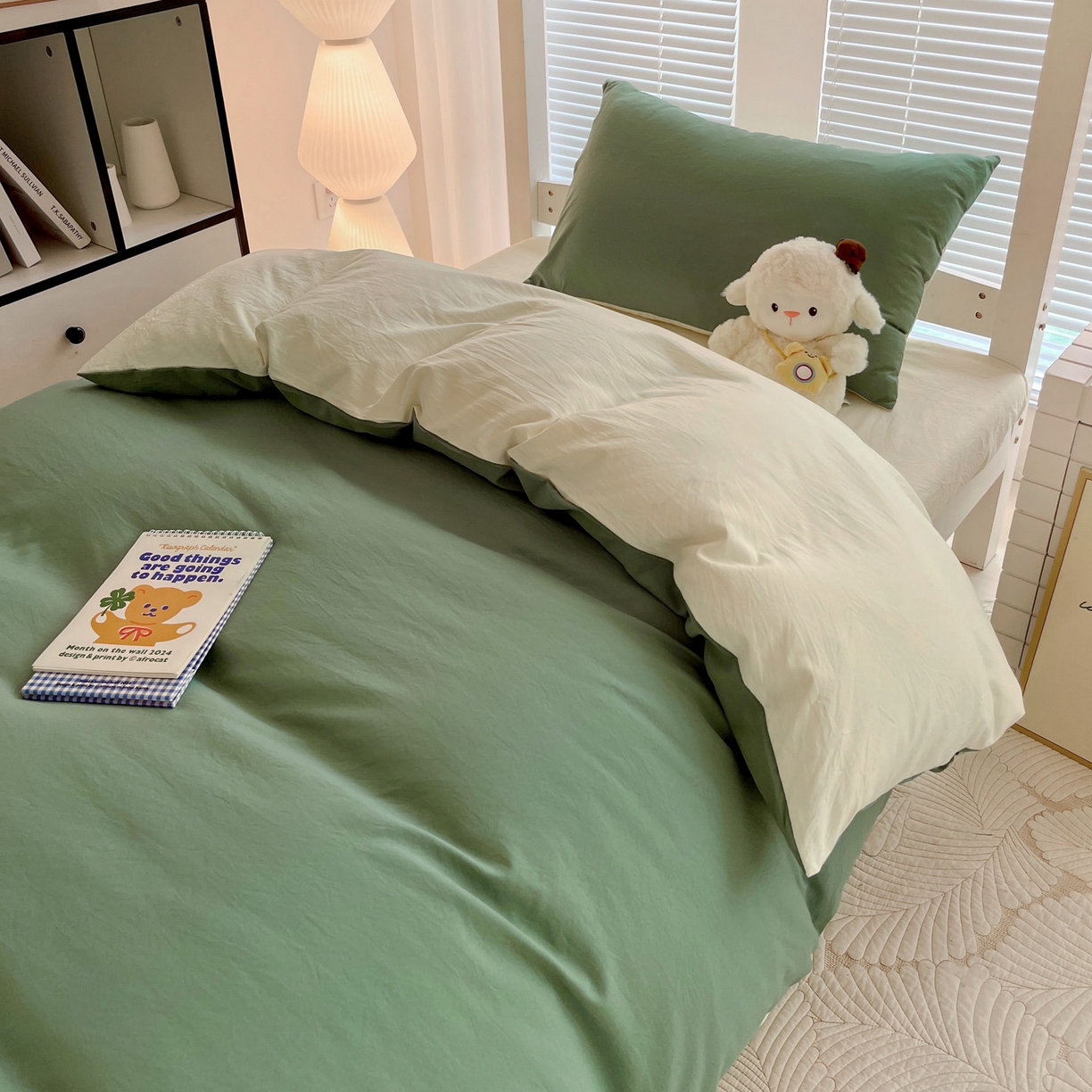 91家纺网 家纺一手货源 找家纺 纽缦家纺 2025新款纯色双拼水洗亲柔棉三件套宿舍三件套上下铺三件套 纯色双拼-蓝绿米