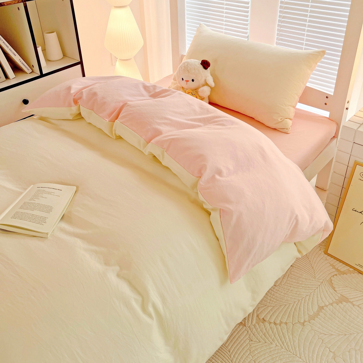 91家纺网 家纺一手货源 找家纺 纽缦家纺 2025新款纯色双拼水洗亲柔棉三件套宿舍三件套上下铺三件套 纯色双拼-柠檬粉