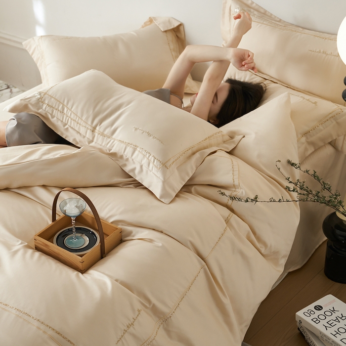 91家纺网 家纺一手货源 找家纺 千朵森 2025新款长绒棉纯棉轻奢款大版刺绣四件套-那拉提系列 那拉提-奶茶