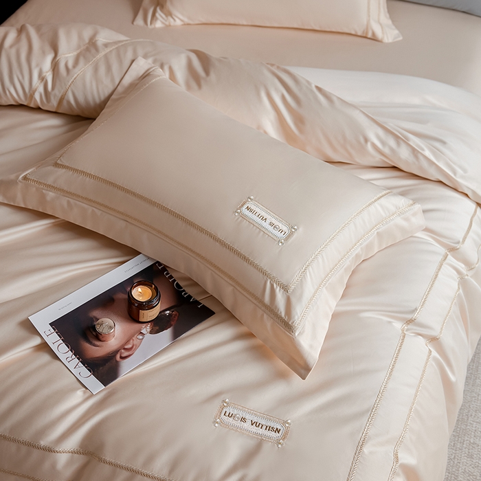 91家纺网 家纺一手货源 找家纺 千朵森 2025新款轻奢60长绒棉纯棉大版刺绣刺绣四件套-致简风华 致简风华-奶霜