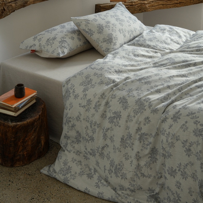 91家纺网 家纺一手货源 找家纺 （总）羚羊语家纺 2025新款A类棉麻高支密原生棉花亚麻四件套复古色织数码印花文艺风绉绉汉麻亚麻自