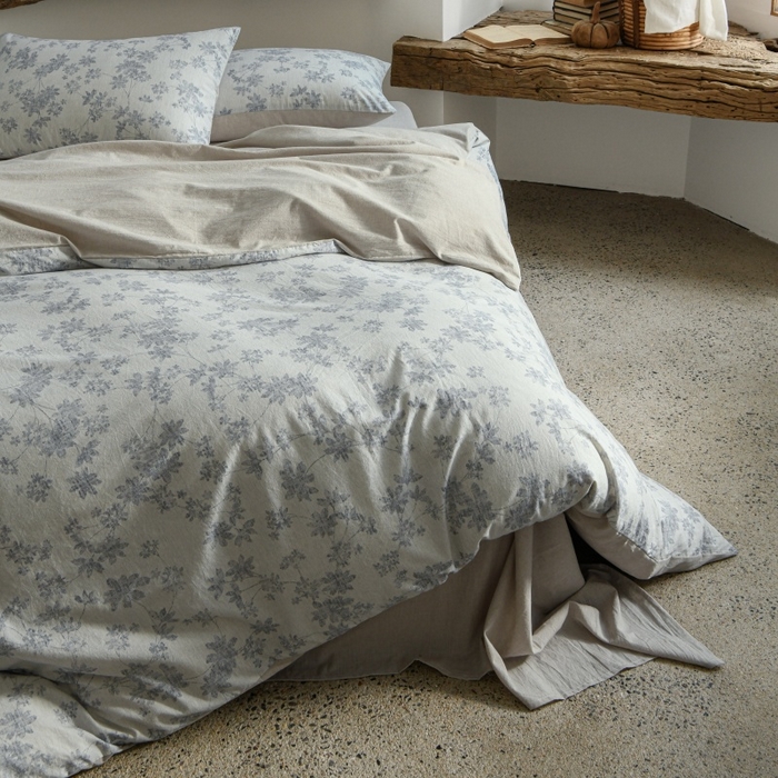 91家纺网 家纺一手货源 找家纺 羚羊语家纺 2025新款A类棉麻高支密原生棉花亚麻四件套复古色织数码印花文艺风绉绉汉麻亚麻自 小津蓝