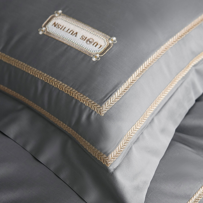 91家纺网 家纺一手货源 找家纺 千朵森 2025新款轻奢60长绒棉纯棉大版刺绣刺绣四件套-致简风华 致简风华-浅灰