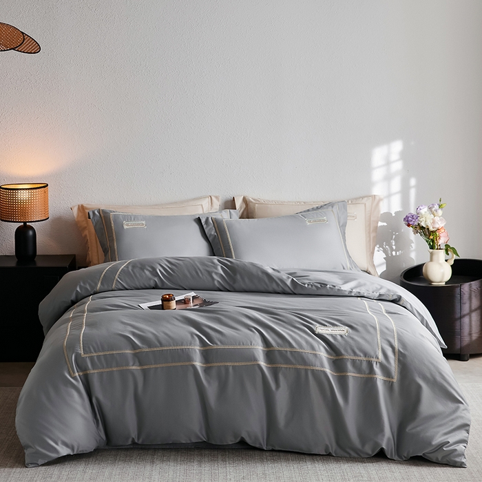 91家纺网 家纺一手货源 找家纺 千朵森 2025新款轻奢60长绒棉纯棉大版刺绣刺绣四件套-致简风华 致简风华-浅灰