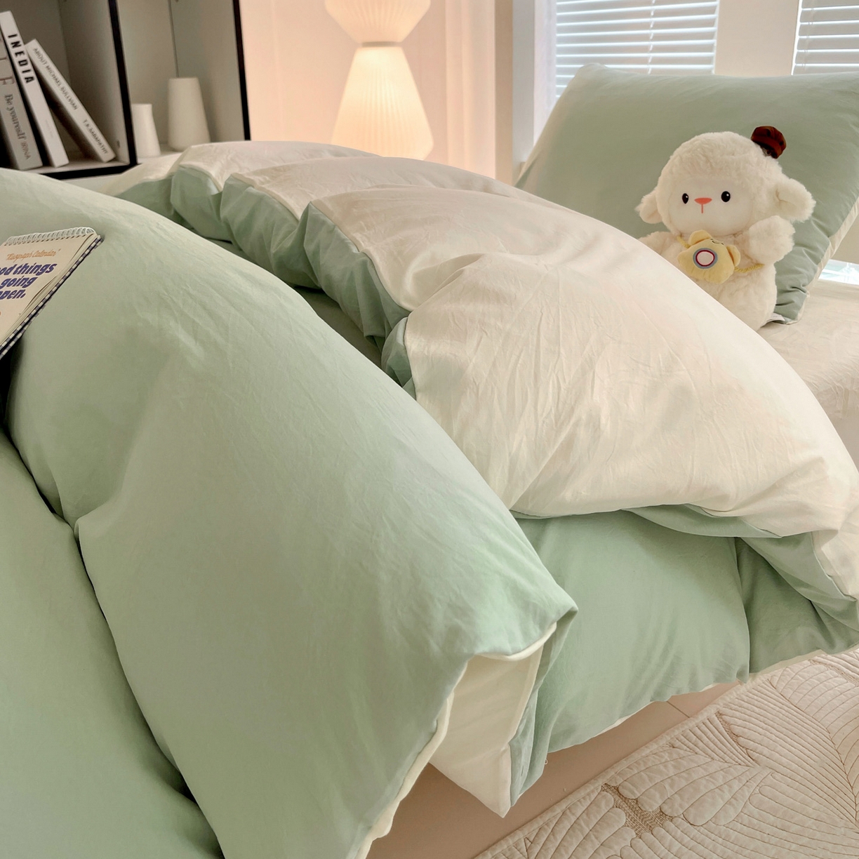 91家纺网 家纺一手货源 找家纺 纽缦家纺 2025新款纯色双拼水洗亲柔棉三件套宿舍三件套上下铺三件套 纯色双拼-苹果绿米