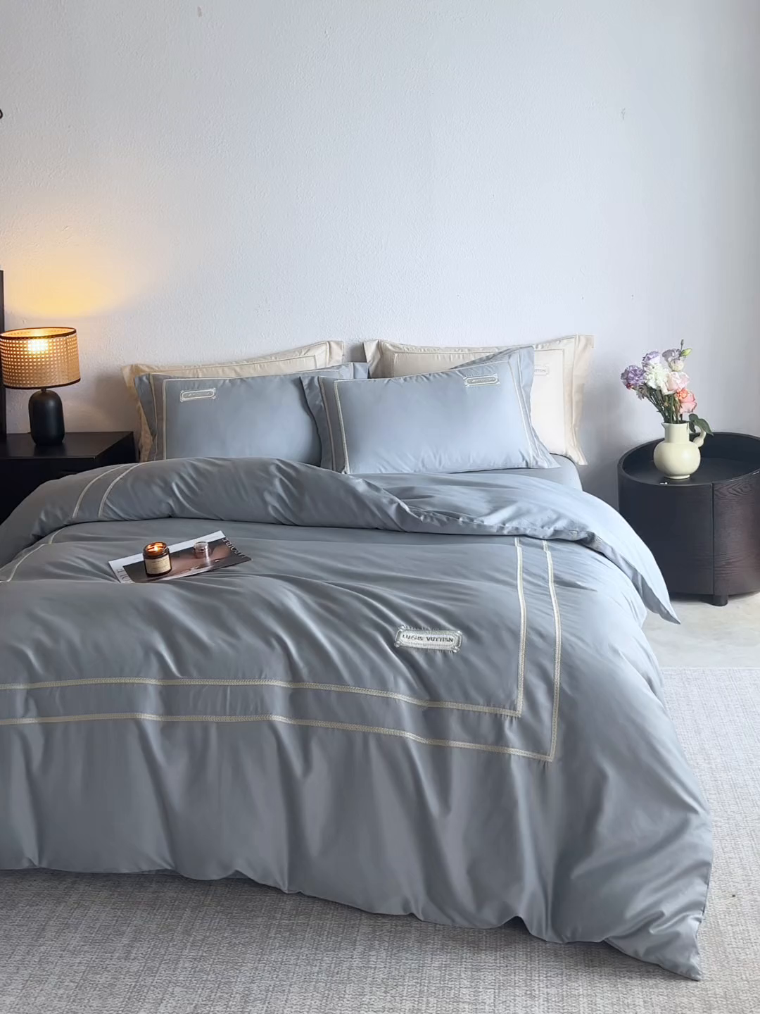 91家纺网 家纺一手货源 找家纺 千朵森 2025新款轻奢60长绒棉纯棉大版刺绣刺绣四件套-致简风华 致简风华-浅灰