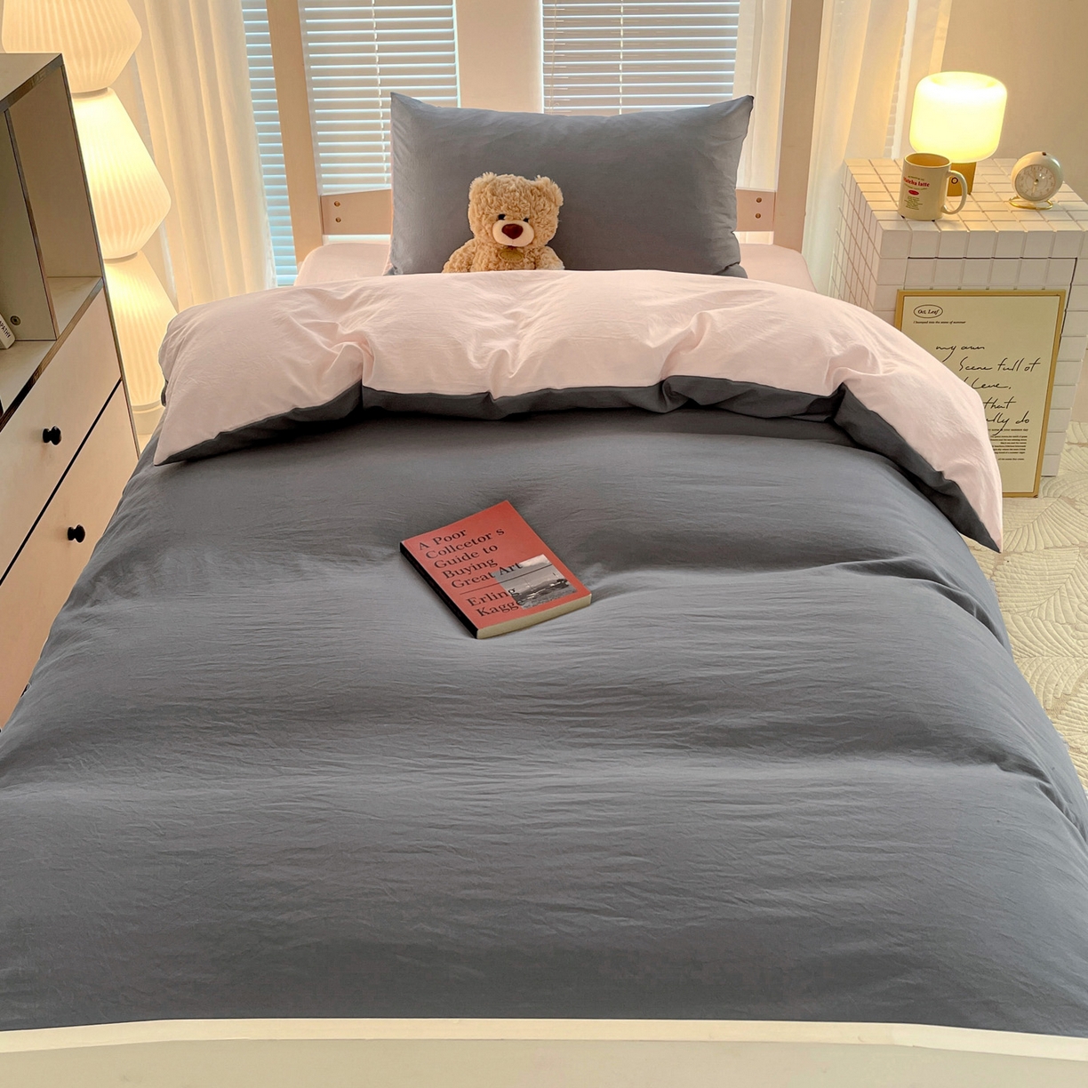 91家纺网 家纺一手货源 找家纺 纽缦家纺 2025新款纯色双拼水洗亲柔棉三件套宿舍三件套上下铺三件套 纯色双拼-浅灰粉