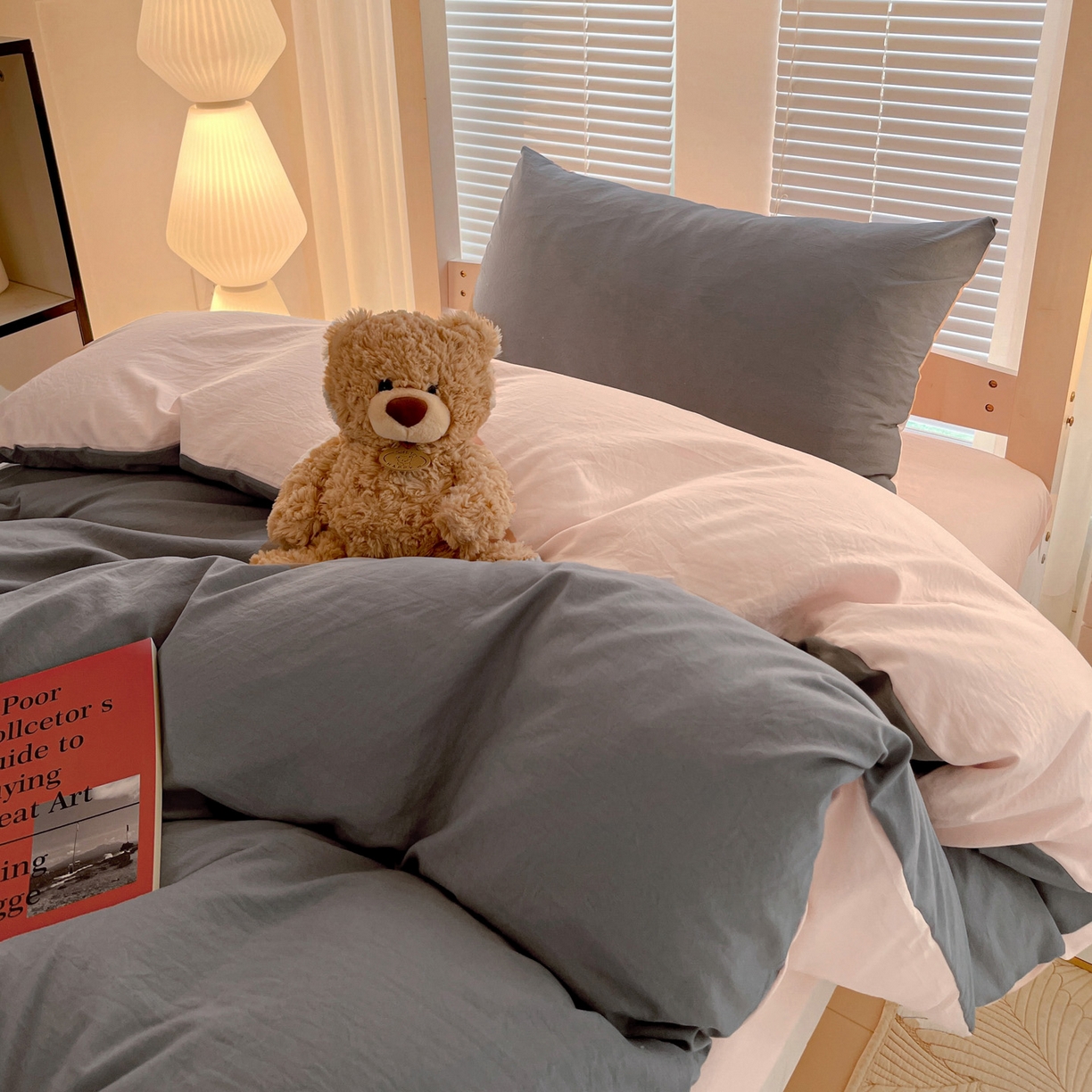 91家纺网 家纺一手货源 找家纺 纽缦家纺 2025新款纯色双拼水洗亲柔棉三件套宿舍三件套上下铺三件套 纯色双拼-浅灰粉