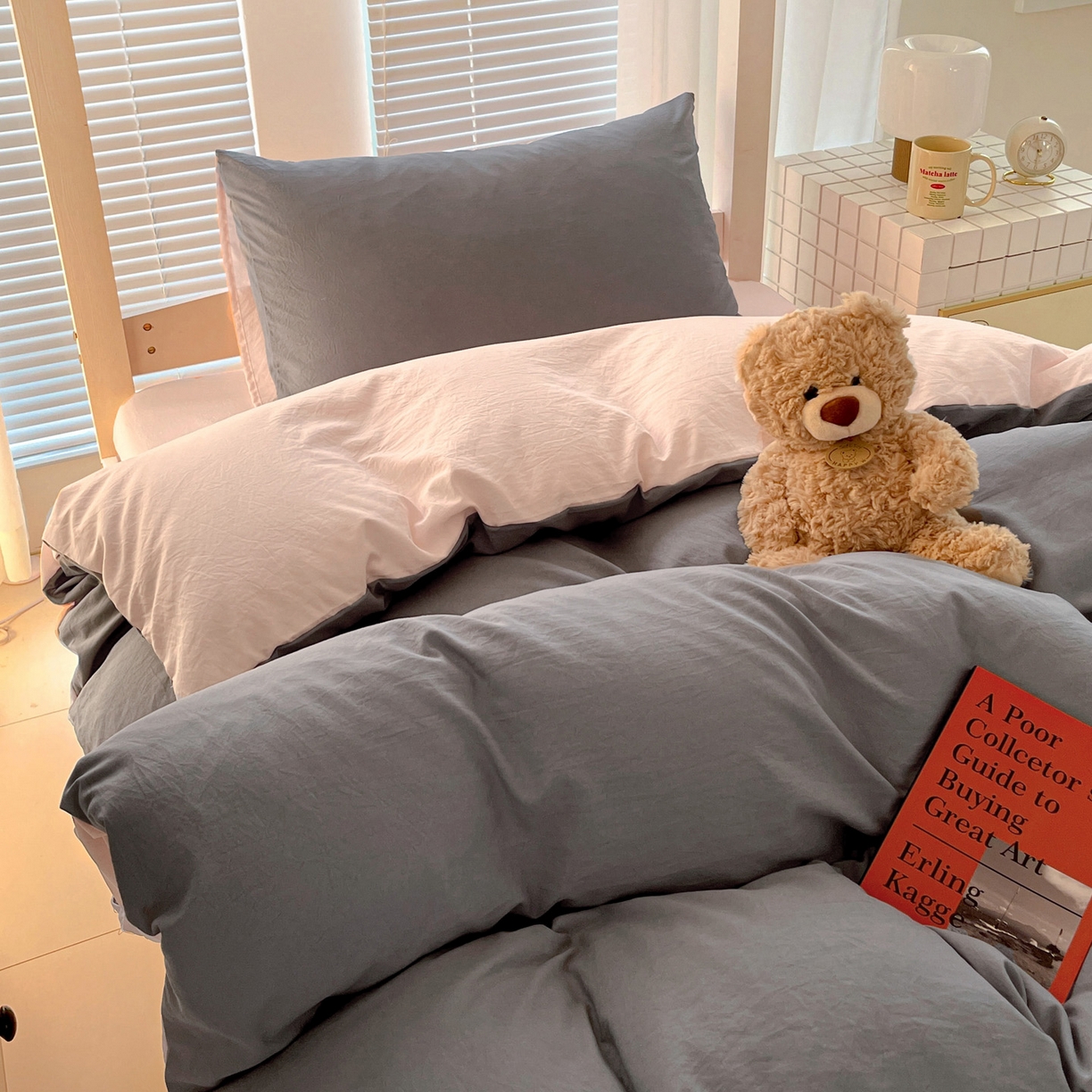 91家纺网 家纺一手货源 找家纺 纽缦家纺 2025新款纯色双拼水洗亲柔棉三件套宿舍三件套上下铺三件套 纯色双拼-浅灰粉