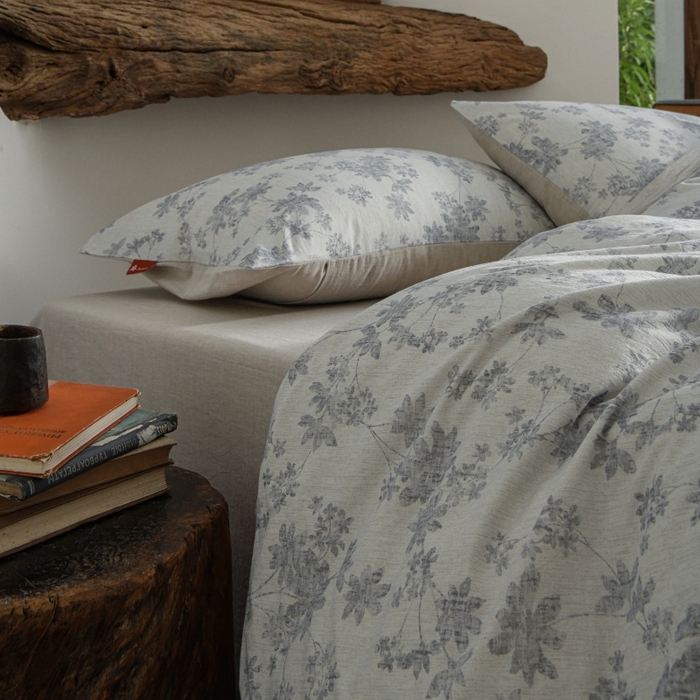 91家纺网 家纺一手货源 找家纺 羚羊语家纺 2025新款A类棉麻高支密原生棉花亚麻四件套复古色织数码印花文艺风绉绉汉麻亚麻自 小津蓝