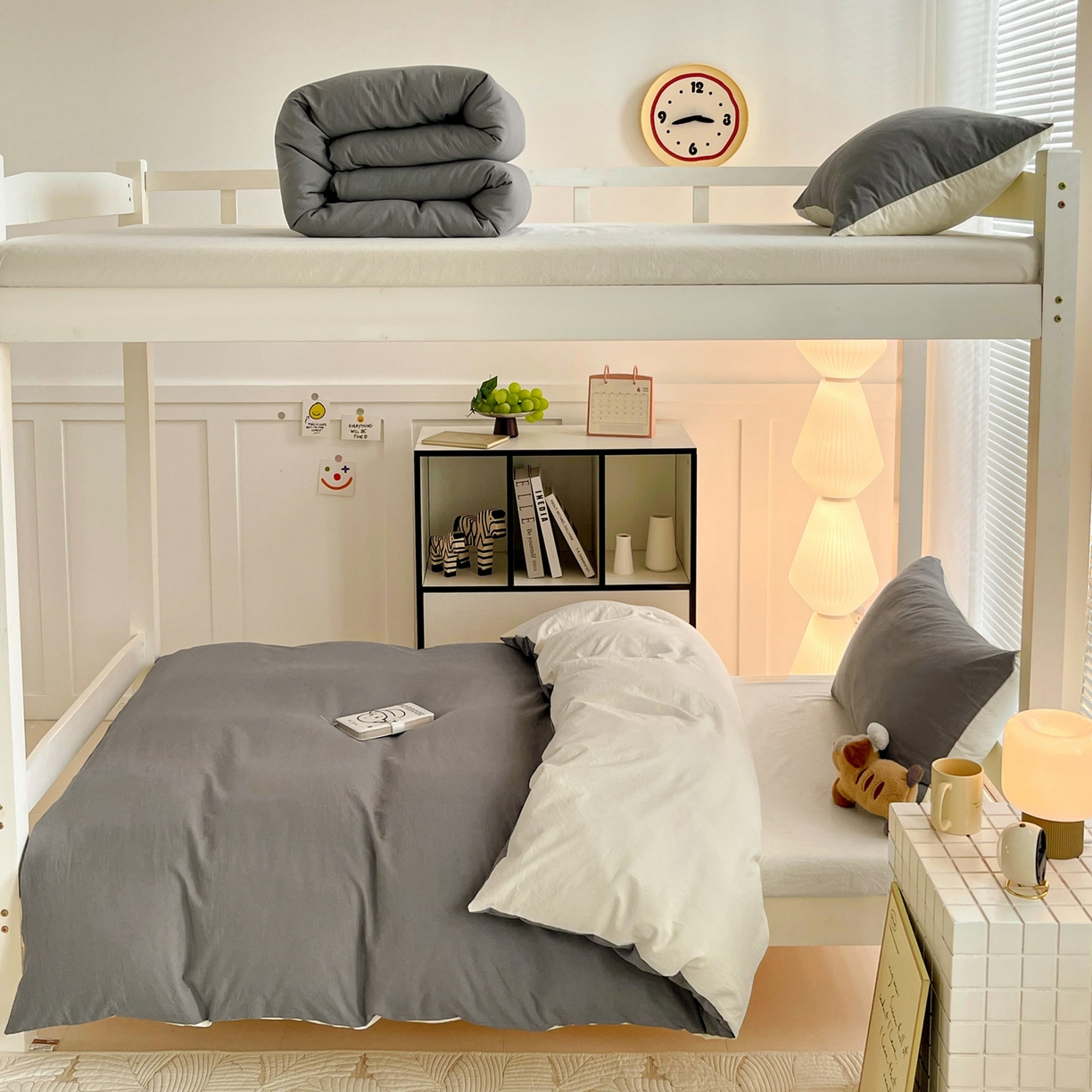 91家纺网 家纺一手货源 找家纺 纽缦家纺 2025新款纯色双拼水洗亲柔棉三件套宿舍三件套上下铺三件套 纯色双拼-浅灰米