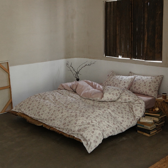 91家纺网 家纺一手货源 找家纺 羚羊语家纺 2025新款A类棉麻高支密原生棉花亚麻四件套复古色织数码印花文艺风绉绉汉麻亚麻自 纸月