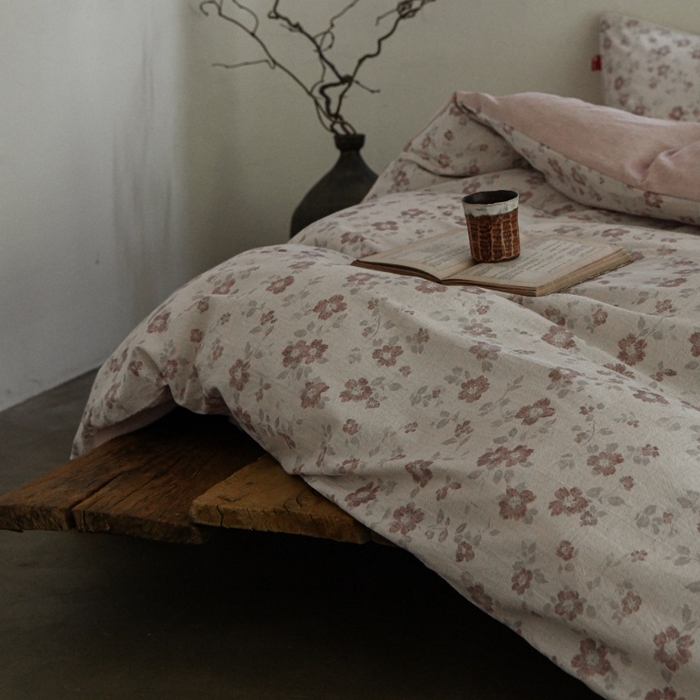 91家纺网 家纺一手货源 找家纺 羚羊语家纺 2025新款A类棉麻高支密原生棉花亚麻四件套复古色织数码印花文艺风绉绉汉麻亚麻自 纸月