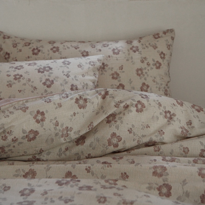 91家纺网 家纺一手货源 找家纺 羚羊语家纺 2025新款A类棉麻高支密原生棉花亚麻四件套复古色织数码印花文艺风绉绉汉麻亚麻自 纸月