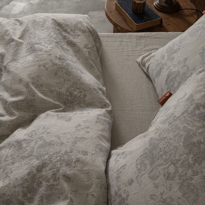 91家纺网 家纺一手货源 找家纺 羚羊语家纺 2025新款A类棉麻高支密原生棉花亚麻四件套复古色织数码印花文艺风绉绉汉麻亚麻自 浮生记