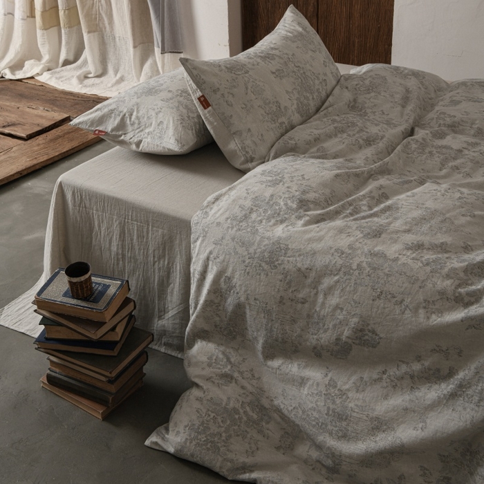 91家纺网 家纺一手货源 找家纺 羚羊语家纺 2025新款A类棉麻高支密原生棉花亚麻四件套复古色织数码印花文艺风绉绉汉麻亚麻自 浮生记