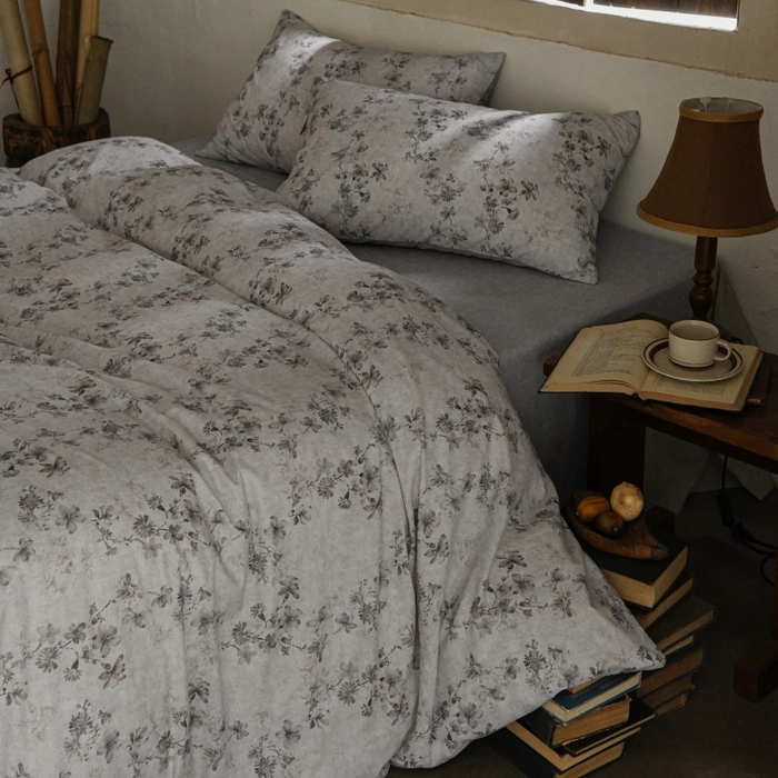 91家纺网 家纺一手货源 找家纺 羚羊语家纺 2025新款A类棉麻高支密原生棉花亚麻四件套复古色织数码印花文艺风绉绉汉麻亚麻自 空谷集