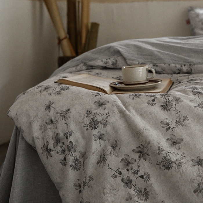 91家纺网 家纺一手货源 找家纺 羚羊语家纺 2025新款A类棉麻高支密原生棉花亚麻四件套复古色织数码印花文艺风绉绉汉麻亚麻自 空谷集