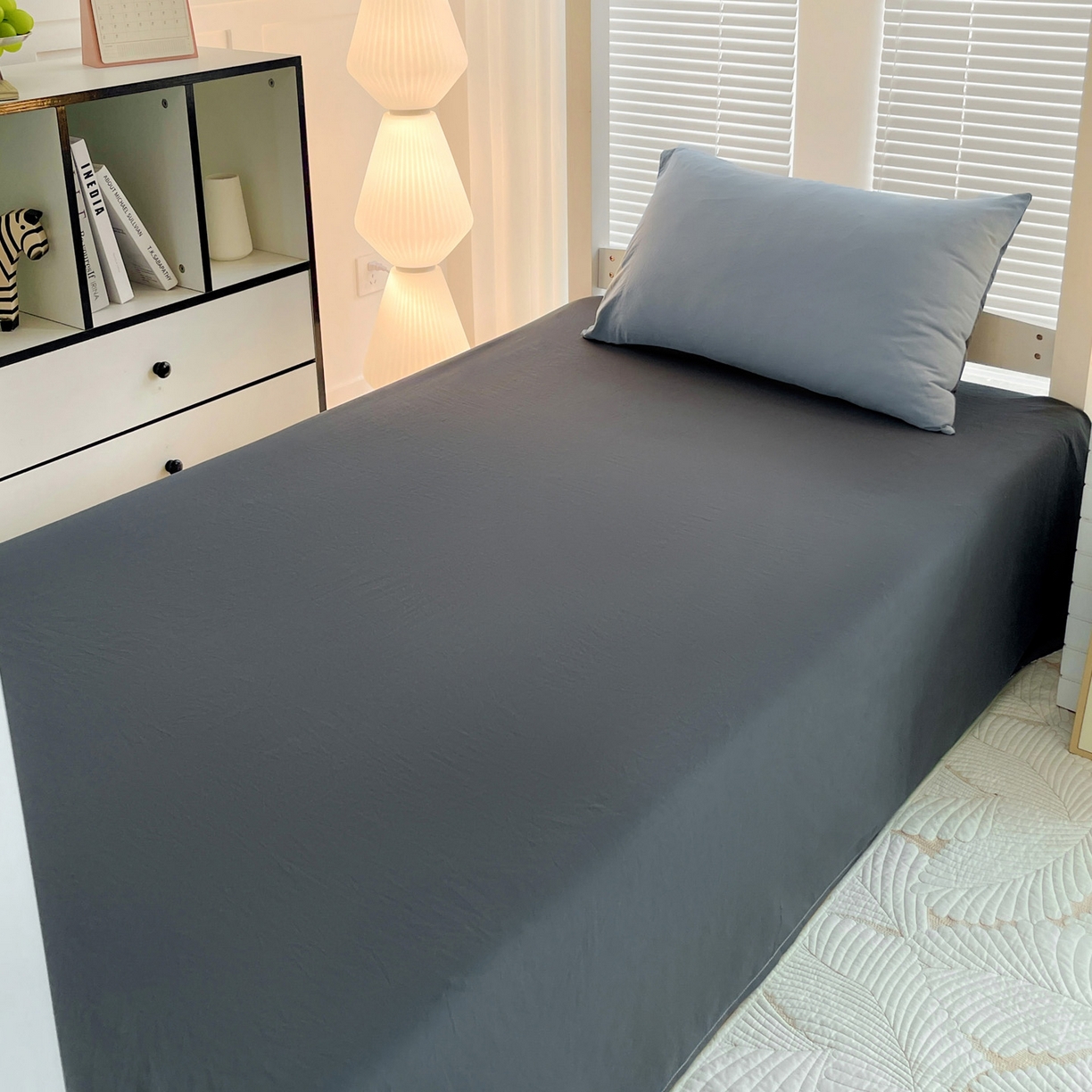 91家纺网 家纺一手货源 找家纺 纽缦家纺 2025新款纯色双拼水洗亲柔棉三件套宿舍三件套上下铺三件套 纯色双拼-天蓝灰